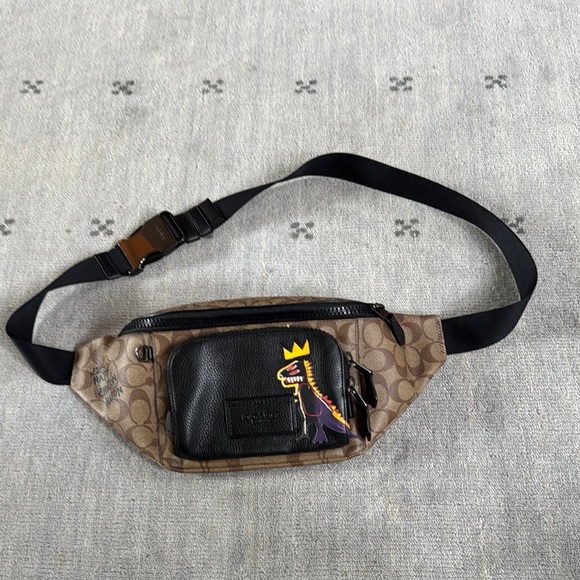 Coach X Jean Michel Basquait Track Belt Bag in Signature Canvas - NWOT - Picture 1 of 16
